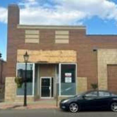 FREESTANDING COMMERCIAL BUILDING FOR SALE IN AURORA