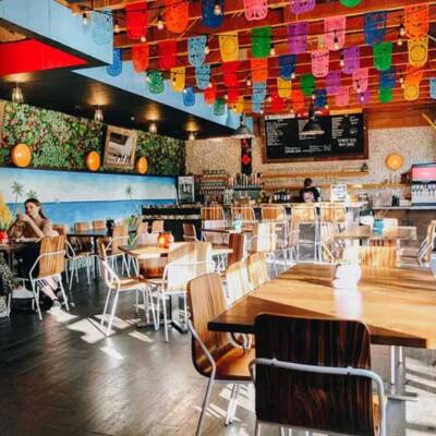 FRANCHISE MEXICAN EATERY RESTAURANT FOR SALE IN DOWNTOWN TORONTO