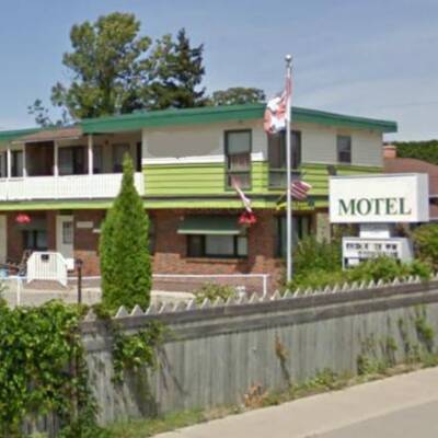 Branded Motel with 57 Rooms & 3.75 Acres of Land Near GTA