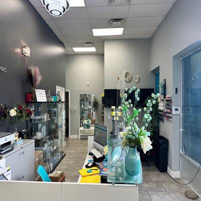 COSMETIC CLINIC & PHYSIOTHERAPY Business for Sale In Mississauga