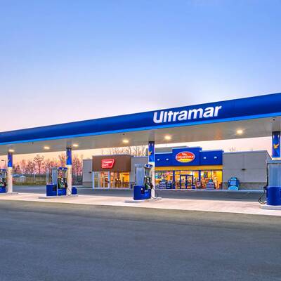 ULTRAMAR WITH COUNTRY STYLE FOR SALE