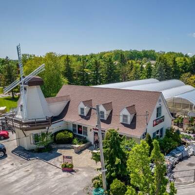 Garden Centre For Sale in Quinte West!