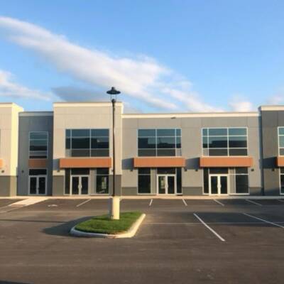 Prime Commercial Unit For Lease in Hamilton, ON