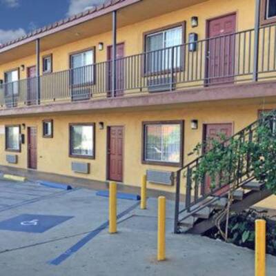 Motel With 45-49 Doors For Sale in Edmonton, Alberta