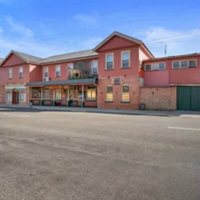 Hotel For Sale With 65-70 Doors in Alberta