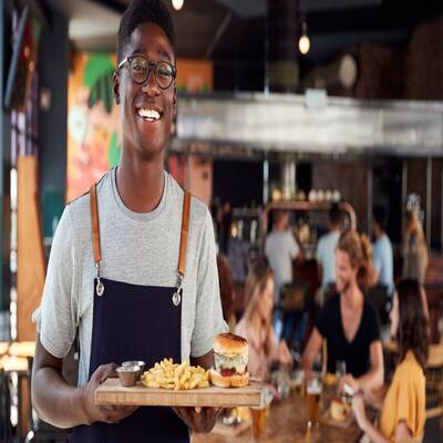 Thriving Fast-Food Burger Franchise in Prime North York Location – Turnkey Opportunity!