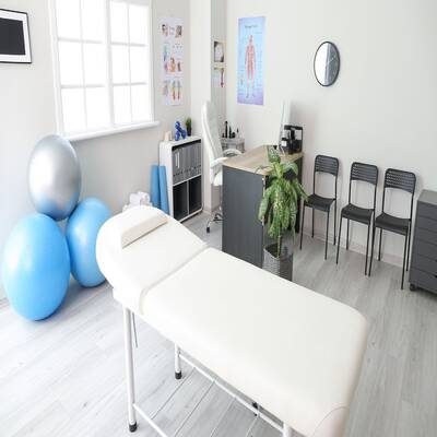 Established Physiotherapy Clinic for Sale in Scarborough – Prime Location, Turnkey Opportunity!