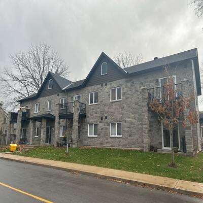 Stunning 6-Plex only 20 mins to Ottawa!