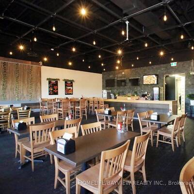 Established Restaurant and Bar For Sale in Richmond Hill