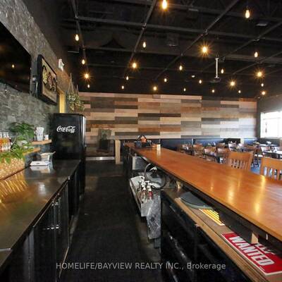 Established Restaurant and Bar For Sale in Richmond Hill