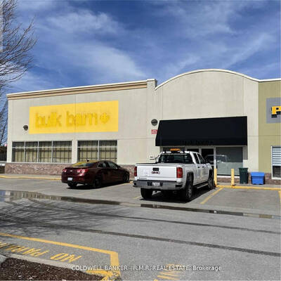 End Cap Retail Unit For Lease in Port Hope