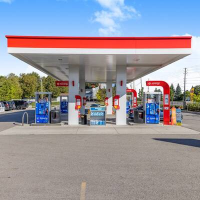 Gas Station for Sale in Newmarket, ON