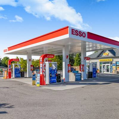 Gas Station for Sale in Newmarket, ON