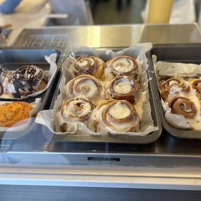 Cinnzeo Bakery & Cafe Franchise For Sale Across Canada