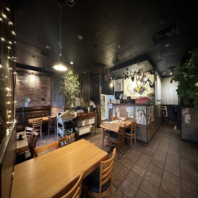 Authentic Korean Restaurant for Sale （1015- 8580 Alexandra St）