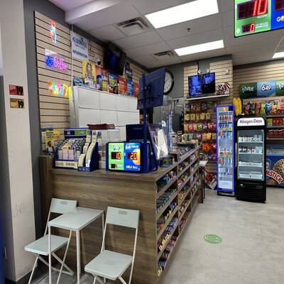 40 years history convenience store with high lottery commission and potentials