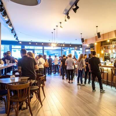 Bar and Grill in Cambridge, Ontario