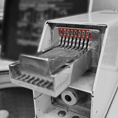 UNATTENDED COIN LAUNDROMAT WITH 2 APARTMENTS FOR SALE IN TORONTO