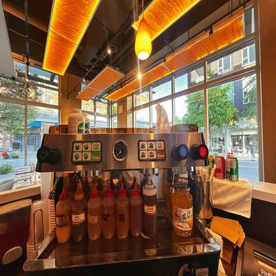 UBC CAMPUS RESTAURANT（102 3313 Shrum Lane ）