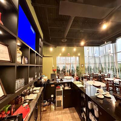 Profitable and high-traffic restaurant opportunity at South Surrey!(2181 160 Street Surrey)