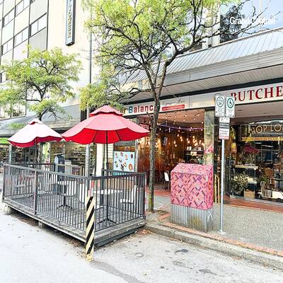 Well-established Cafe in New Westminster（619 Belmont St）