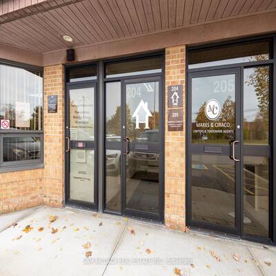 Commercial Office For Lease With 3 Private Offices Mississauga