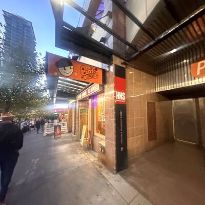 Downtown Vancouver Restaurant (1325 Robson)