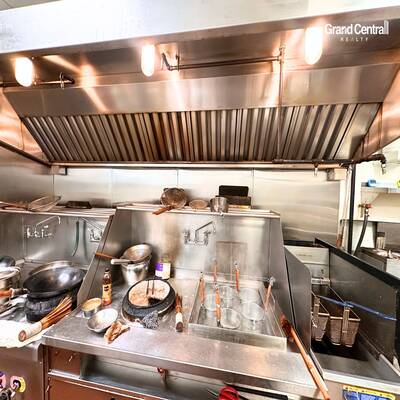 Well-Established Restaurant for Sale! （168-7911 Alderbridge Way）