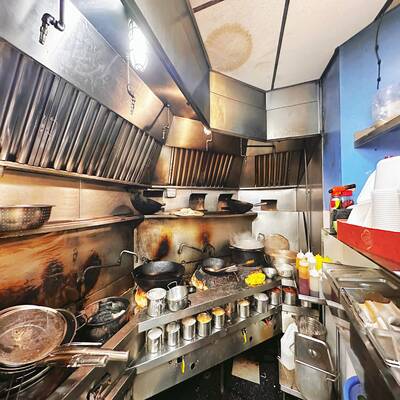 Well-established Korean-Chinese Restaurant （1329 ROBSON STREET）