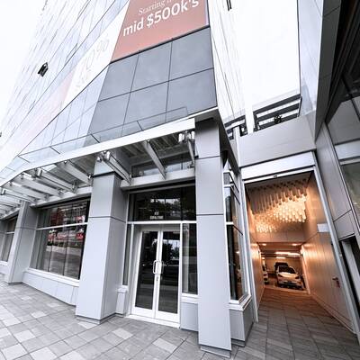 Prime Corner Retail Unit for Lease at Offices at Luxe!（810 5599 NO 3 ROAD）