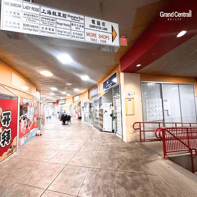 High-exposure Strata Retail/office Property in Crystal Mall（1632 4500 KINGSWAY）