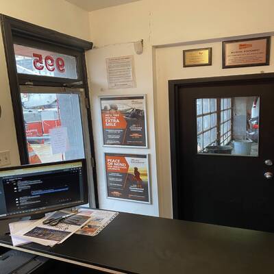 Mister Transmission 4 Bay Established Shop in Toronto For Sale