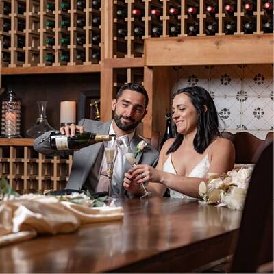 Turquoise Win Bar Franchise Opportunity