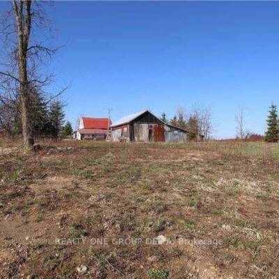 Farm Land with House For Sale in Grey Highlands