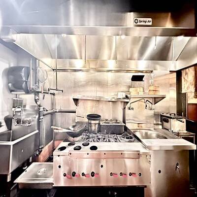 Well-established Chinese Noodle Restaurant For Sale（1074 DENMAN STREET）