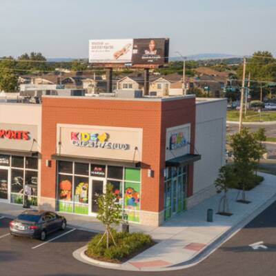 Good Great Plaza for Sale In GTA