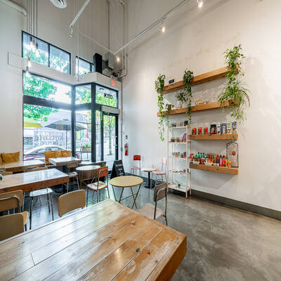 Excellent 1,823 sqft Strata Retail Unit For Sale (228 LONSDALE AVENUE)