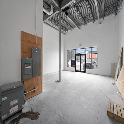 Commercial Unit in New Plaza For Lease in Hanover