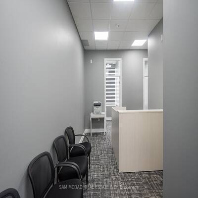 commercial investment 710 sq ft unit Erin Mills Commercial Centre