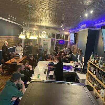 Italian Pizzeria and Restaurant For Sale in Belleville