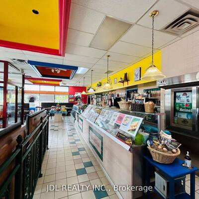 High Exposure Breakfast/Asian Restaurant for Sale in New Tecumseth