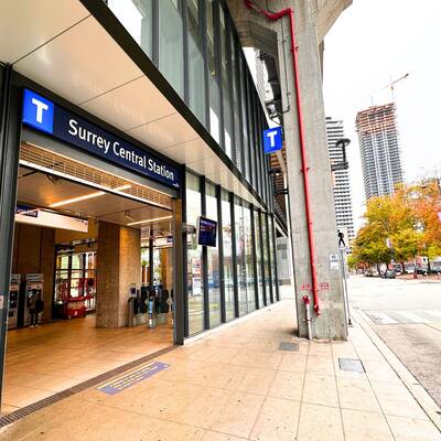 Profitable Restaurant in Surrey Central Area For Sale（9-10302 CITY PKWY.）