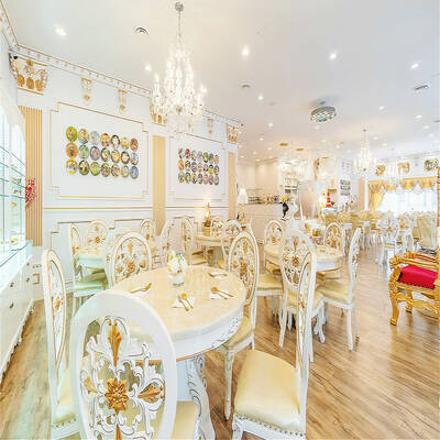Spacious And Fully Equipped Restaurant in Central Richmond (112 4751 GARDEN CITY ROAD)