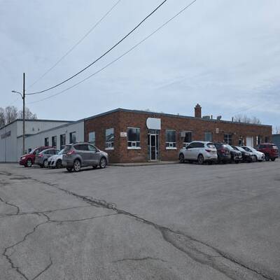 35,772 sqft Industrial Facility FOR SALE in Quinte West - 1.87 Acre Lot