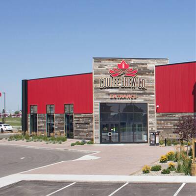 31,000 s.f Building 200 km from Toronto 7.5% cap rate - 3.8 mil