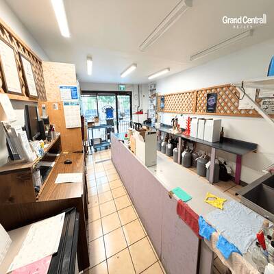 Well-established custom winery（6833 MERRITT AVENUE）