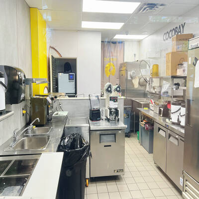Ready-to-operate Bubble Tea Shop in Downtown Vancouver（290 ROBSON STREET）