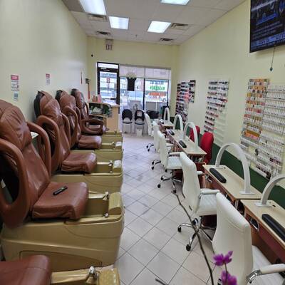 Hap Nails spa for sale