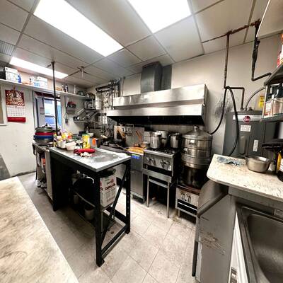 Well-established And Highly Reputable Catering Business （105-3851 Jacombs Road）
