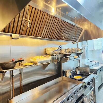 Prime Downtown Vancouver Restaurant Business for Sale (1039 Granville Street)
